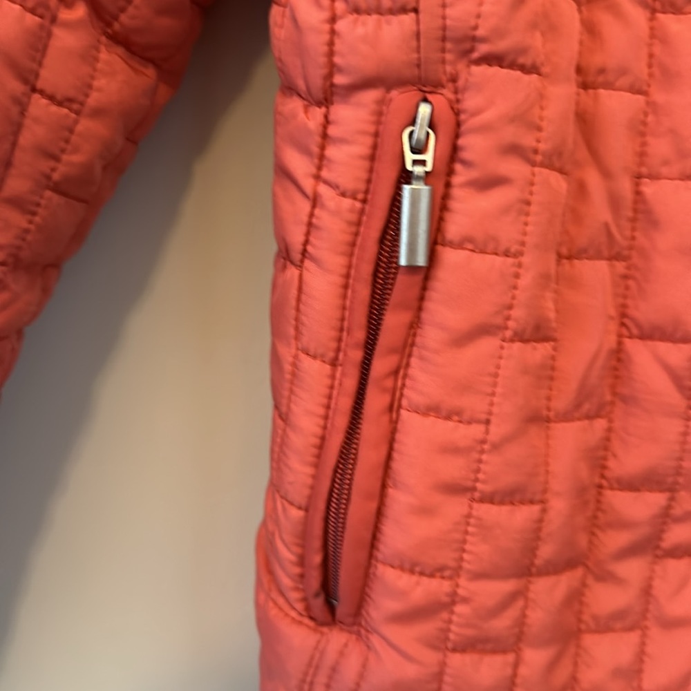 LIKE NEW - orange jacket with zippered pockets